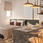 Helena\'S Retreat